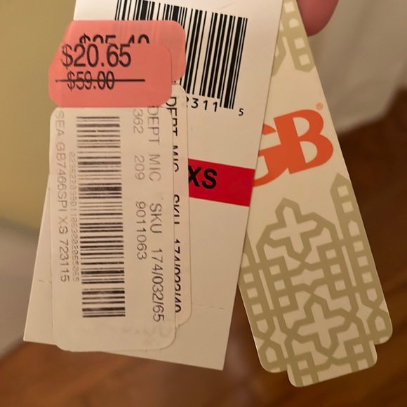 White dress size XS. Never worn, NWT. - Picture 5 of 5